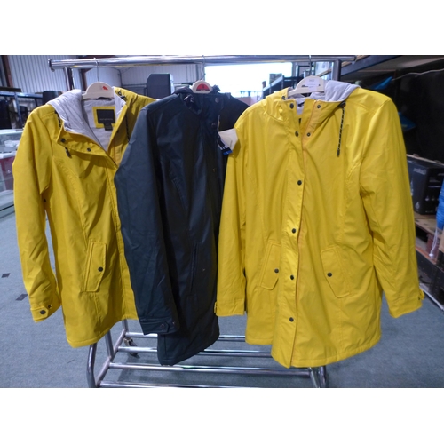 3432 - Three women's weatherproof hooded coats - mixed size and colour * this lot is subject to VAT