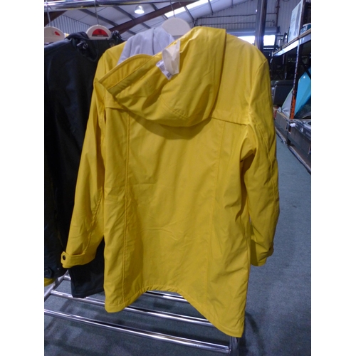 3432 - Three women's weatherproof hooded coats - mixed size and colour * this lot is subject to VAT