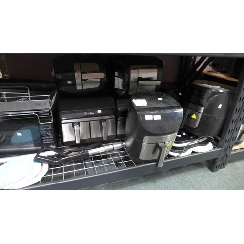 3475 - Scrap items to include: Gourmia Air Fryers, Air Craft Powerglides, Panasonic Microwave, Sabatier Dis... 