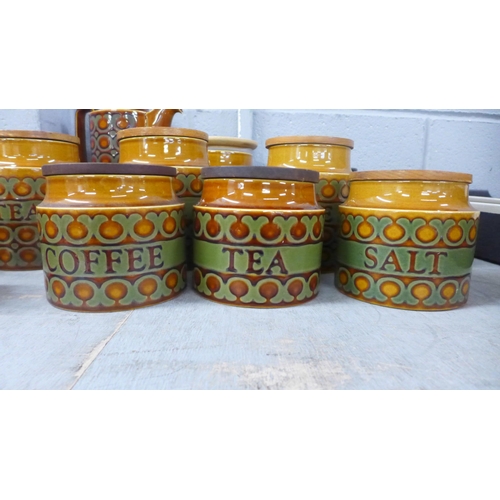 1024 - A collection of Hornsea Bronte teawares and storage jars **PLEASE NOTE THIS LOT IS NOT ELIGIBLE FOR ... 