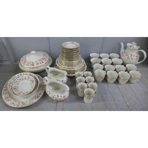 1025 - Royal Doulton Woodland Rose dinner and tea service **PLEASE NOTE THIS LOT IS NOT ELIGIBLE FOR IN-HOU... 