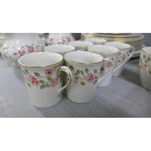 1025 - Royal Doulton Woodland Rose dinner and tea service **PLEASE NOTE THIS LOT IS NOT ELIGIBLE FOR IN-HOU... 