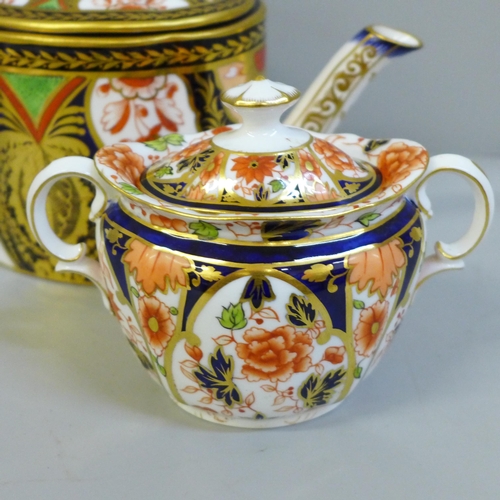 653 - A circa 1880s Derby 1384 Imari teapot and a later Royal Crown Derby sucrier (teapot lid may possibly... 