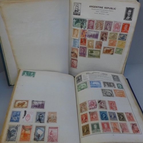 685 - Worldwide stamps collection in two albums