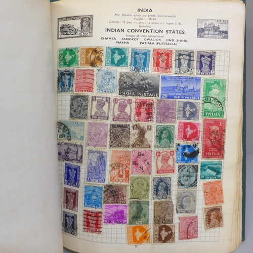 685 - Worldwide stamps collection in two albums