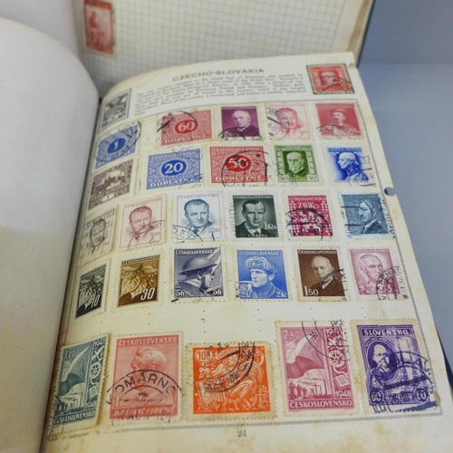 685 - Worldwide stamps collection in two albums