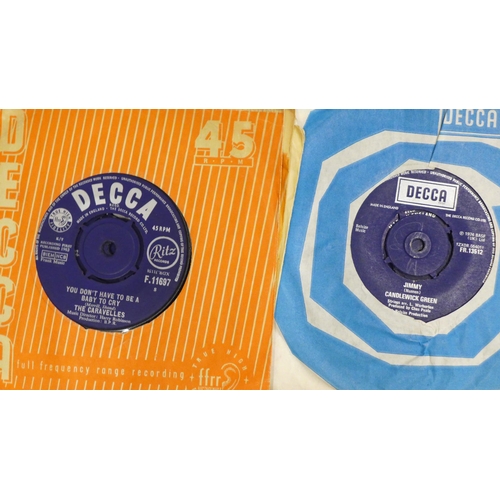 694 - Approximately 55 Decca 7