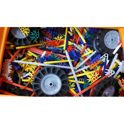 703 - A case of K'Nex