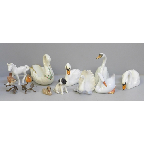 706 - A box of fine china swan figures, Beswick, Hutschenreuther, Albany China robin and wren, beak on rob... 