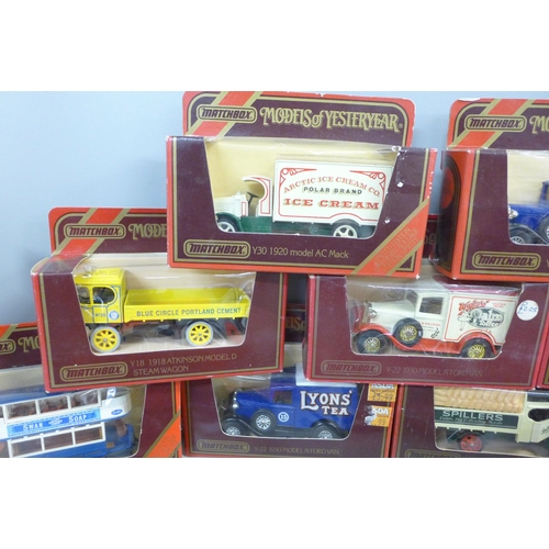 737 - Eleven Matchbox Models of Yesteryear die cast model vehicles, together with four Days Gone, a Lledo ... 