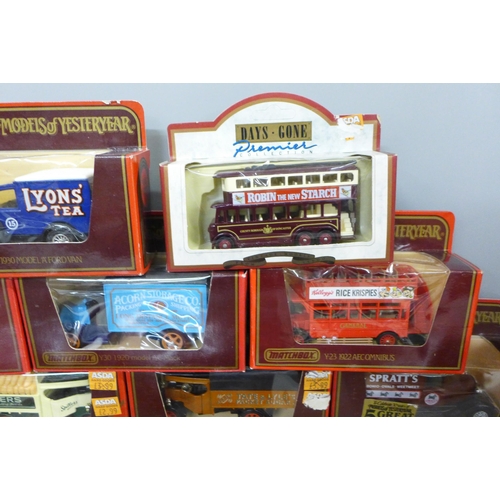 737 - Eleven Matchbox Models of Yesteryear die cast model vehicles, together with four Days Gone, a Lledo ... 