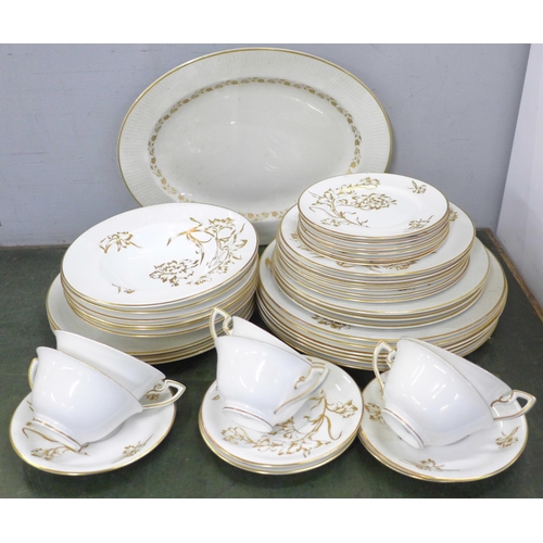 757 - Royal Worcester Carnation tea and dinner service, six setting, chip to one tea plate together with s... 