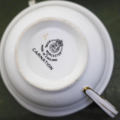 757 - Royal Worcester Carnation tea and dinner service, six setting, chip to one tea plate together with s... 