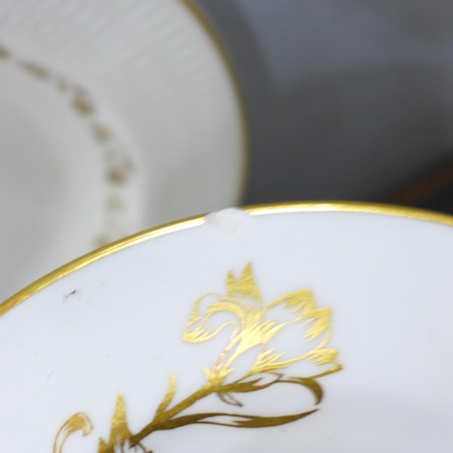 757 - Royal Worcester Carnation tea and dinner service, six setting, chip to one tea plate together with s... 