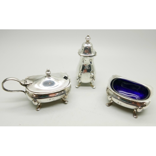 815 - A silver cruet set, (hallmarks on the pepper do not match the other two), 91g