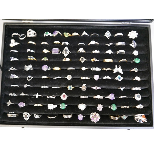 843 - One hundred dress rings including stone set