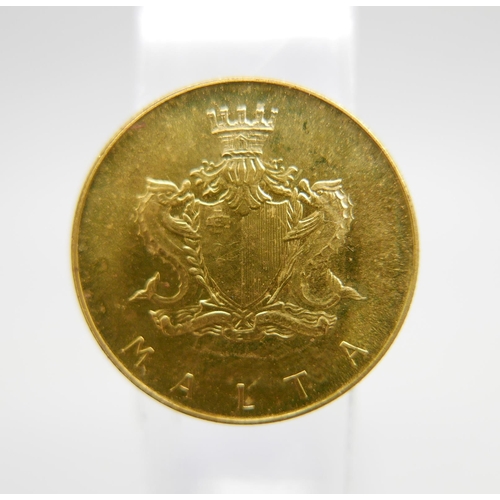 917 - A 1972 Malta 10 Lira gold coin, 6g