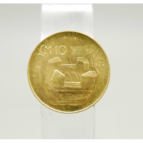 924 - A 1972 Malta 10 Lira gold coin, 6g