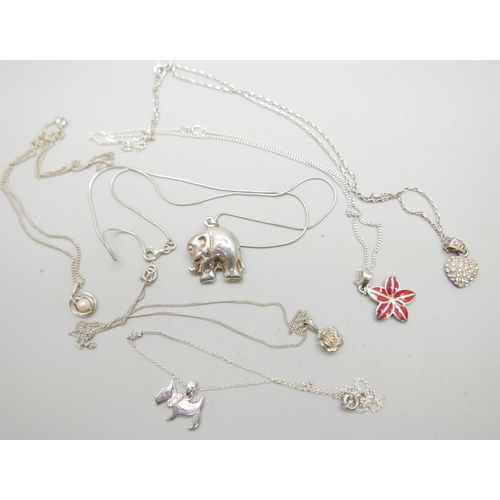 946 - Six silver pendants and chains, 26g