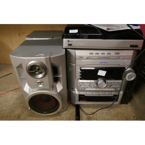 2119 - A quantity of LG stereo equipment including an LG 16 bit dual converter (FFH5670AD), a LG belt drive... 