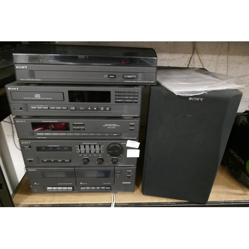 2121 - A Sony Hi-fi system including, PS-LX46P turntable, CDP-M12 CD player, LBT-D105 tuner, HST-D105 amp a... 