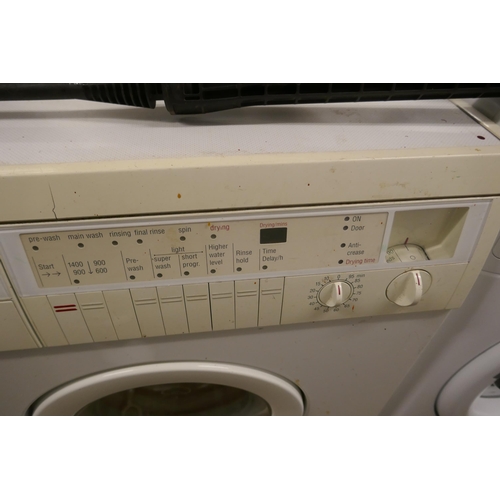 2158 - A Bosch WFT2800 washing machine