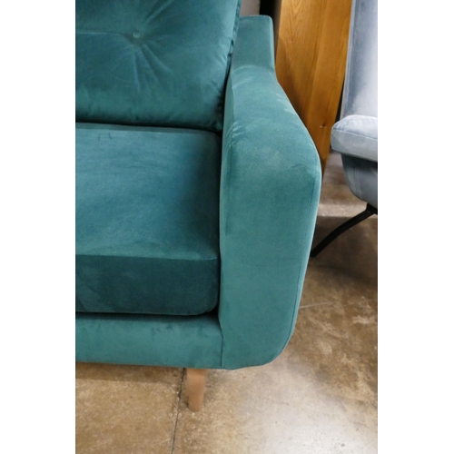 1366 - A turquoise velvet upholstered love seat