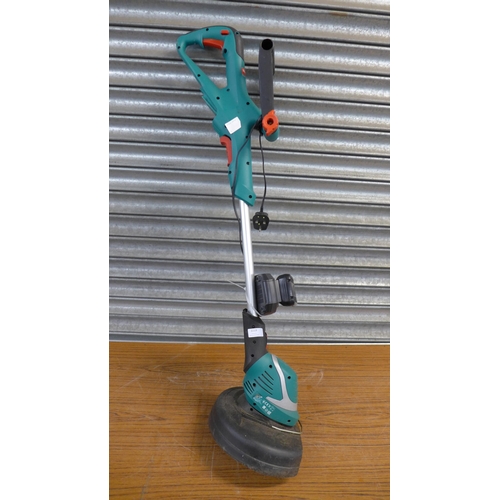 2219 - A Bosch universal grass cut 18-260 18v cordless grass strimmer with 18v battery and charger