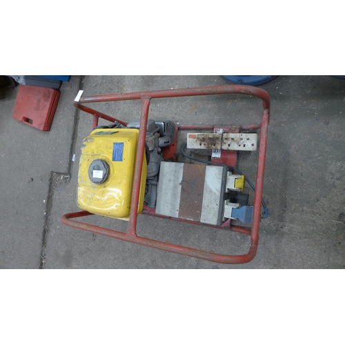 2249 - A Suzuki 5.3 framed 240V/110V framed petrol driven generator