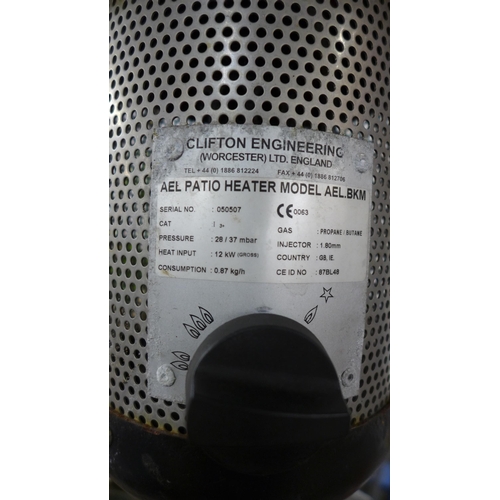 2257 - An AEL gas patio heater (AEL.8KM) for use with propane/butane gas