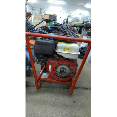 2270 - A petrol welder with 60ft earth cable, 64ft work cable, 16 amp, 110v outlet