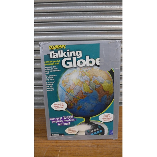 2295 - A Glo-Safari talking globe - boxed