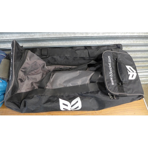 2306 - 2 sports bags including a Babolat tennis bag and B3 cricket bag