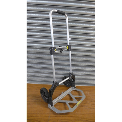 2322 - A folding sack trolley