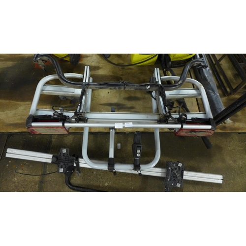 2370 - A Mini (B2 71 2 149 492) bumper mounting two bike carry system with power hook up and lights - two k... 