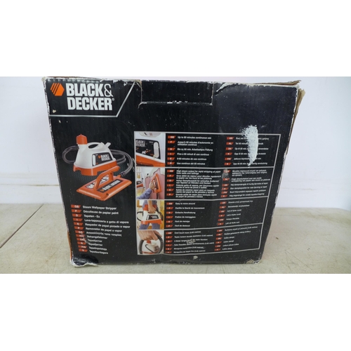 2373 - A Black and Decker 240w wallpaper steamer stripper and a Performance Power PHCT1800T2 1800w hot air ... 