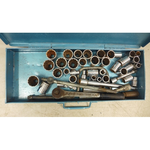 2007 - A Draper socket set in a Britool metal tool box