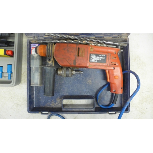 2013 - 5 cased power tools - Bosch IXO electric screwdriver, a Powerfix PLW670 laser level kit, Wickes 500 ... 