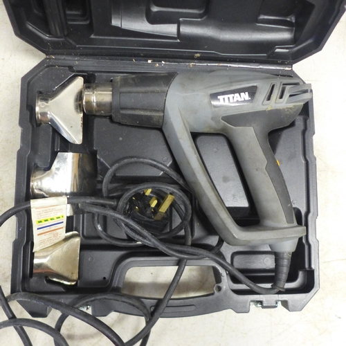 2013 - 5 cased power tools - Bosch IXO electric screwdriver, a Powerfix PLW670 laser level kit, Wickes 500 ... 