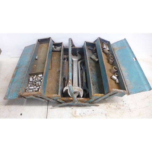 2022 - 2 metal tool boxes of hand tools including mostly sockets and spanners