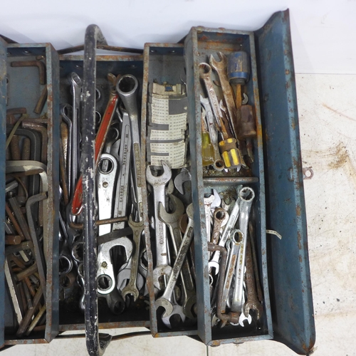 2022 - 2 metal tool boxes of hand tools including mostly sockets and spanners