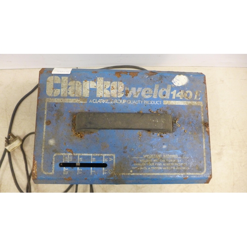 2029 - A Clarke Weld 140E stick welder