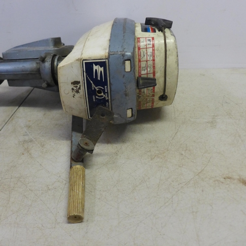 2062 - A Evinrude 4 outboard motor