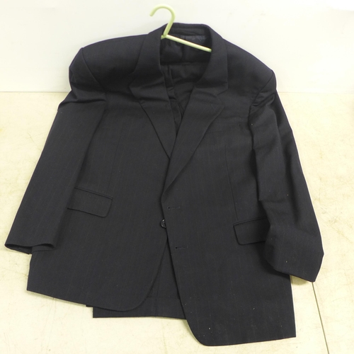 2089 - Three two-piece men's suits; Scott International, Signori Del Signori and Bernhardt