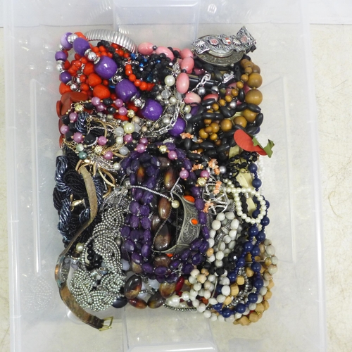 2103 - A Box of approximately 1.5kg of costume jewellery