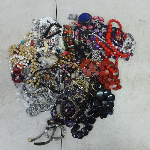 2103 - A Box of approximately 1.5kg of costume jewellery