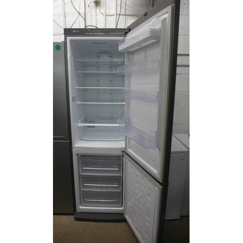 2146 - A Samsung RL41SBTB free standing, frost free 60/40 fridge freezer