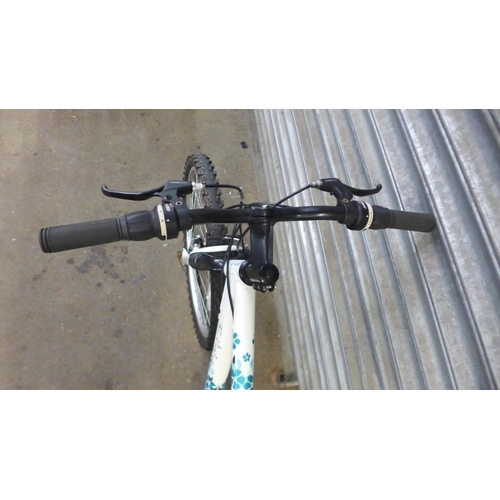 2180 - An Apollo Twilight aluminium framed front suspension hardtail ladies mountain bike