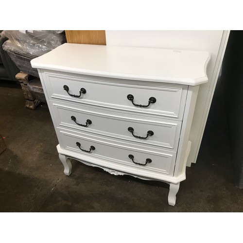 1465 - A white chest of three drawers