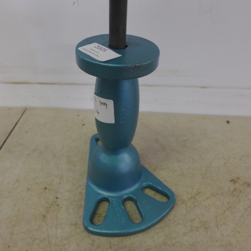 A Sykes Pickavant slide hammer